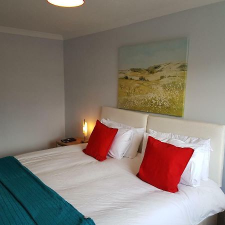 Penllech House - Huku Kwetu Notts - 3 Bedroom Spacious Lovely And Cosy With A Free Parking- Affordable And Suitable To Group Business Travellers 노팅엄 외부 사진