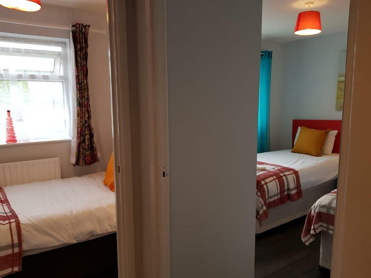 Penllech House - Huku Kwetu Notts - 3 Bedroom Spacious Lovely And Cosy With A Free Parking- Affordable And Suitable To Group Business Travellers 노팅엄 외부 사진