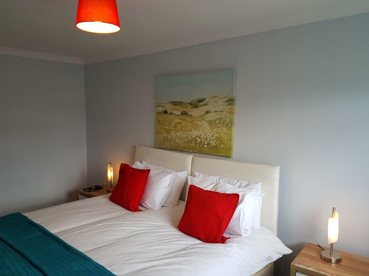 Penllech House - Huku Kwetu Notts - 3 Bedroom Spacious Lovely And Cosy With A Free Parking- Affordable And Suitable To Group Business Travellers 노팅엄 외부 사진