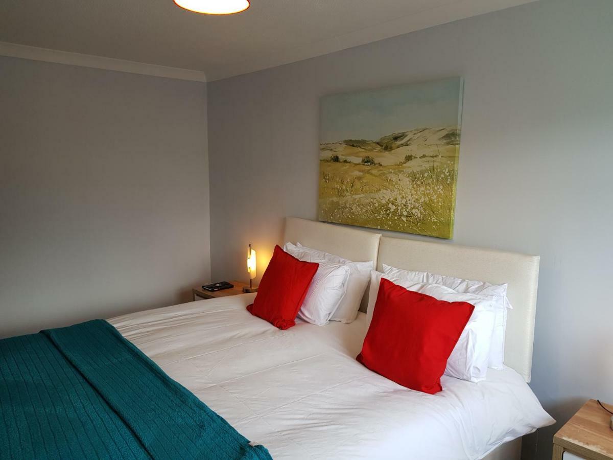 Penllech House - Huku Kwetu Notts - 3 Bedroom Spacious Lovely And Cosy With A Free Parking- Affordable And Suitable To Group Business Travellers 노팅엄 외부 사진